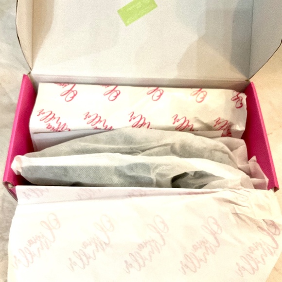 OLIVIA MILLER AQUARIUS BLACK LOW HEEL SQUARE TOE MARY JANE SLIP ON SZ 11 - Picture 5 of 12